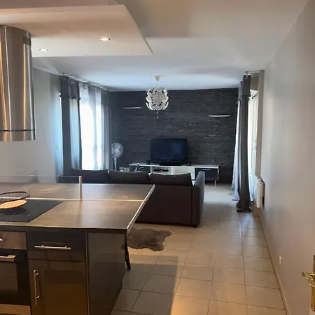 Apartamento Superbe équipé Avec Parking.